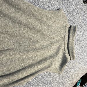 Grey cropped turtle neck